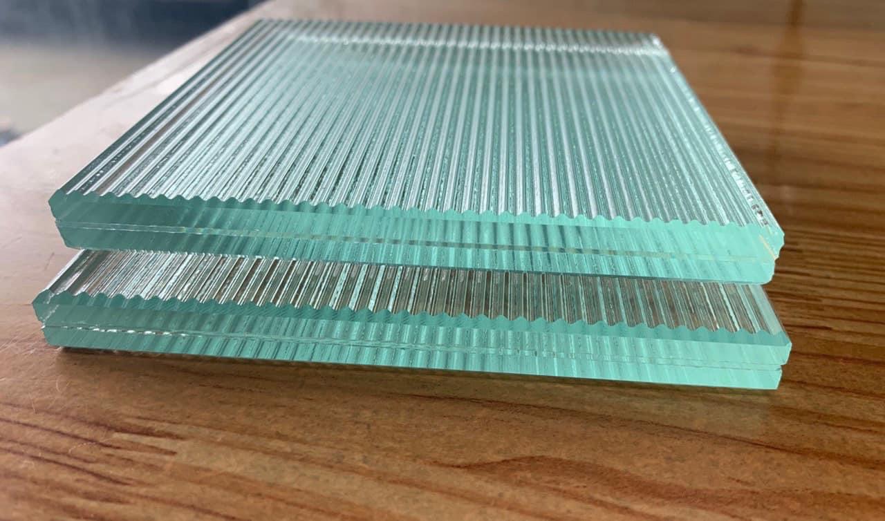 Kính Sóng glass 1